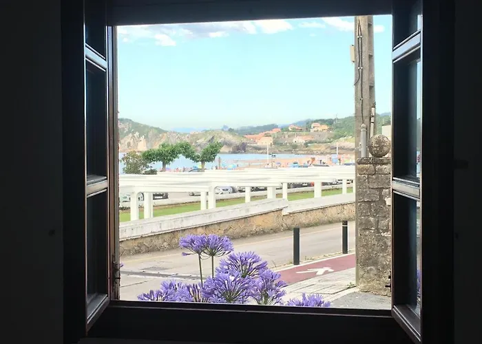 Vista Mar * Comillas